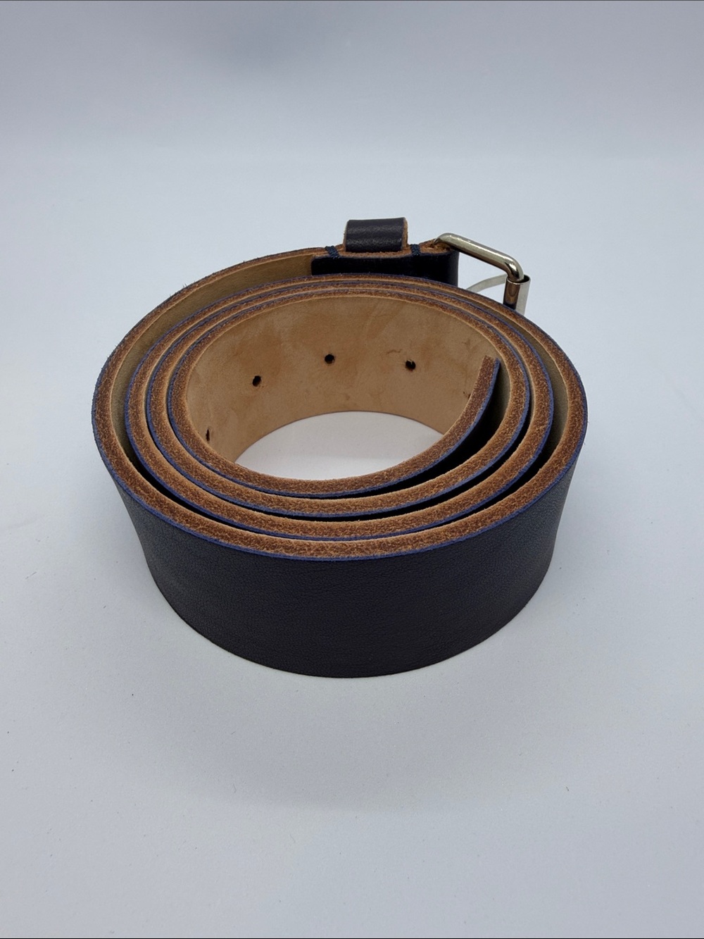 Vera Pelle Navy Leather Belt with Silver Buckle and Natural Lining - Picture 2 of 6